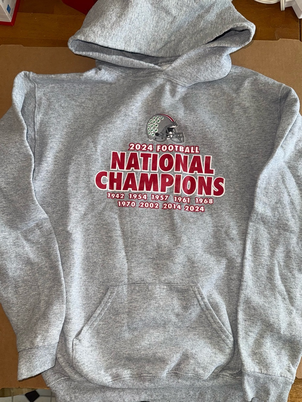 The Ohio State University OSU Boys hoodie sweatshirt XL women’s medium A19